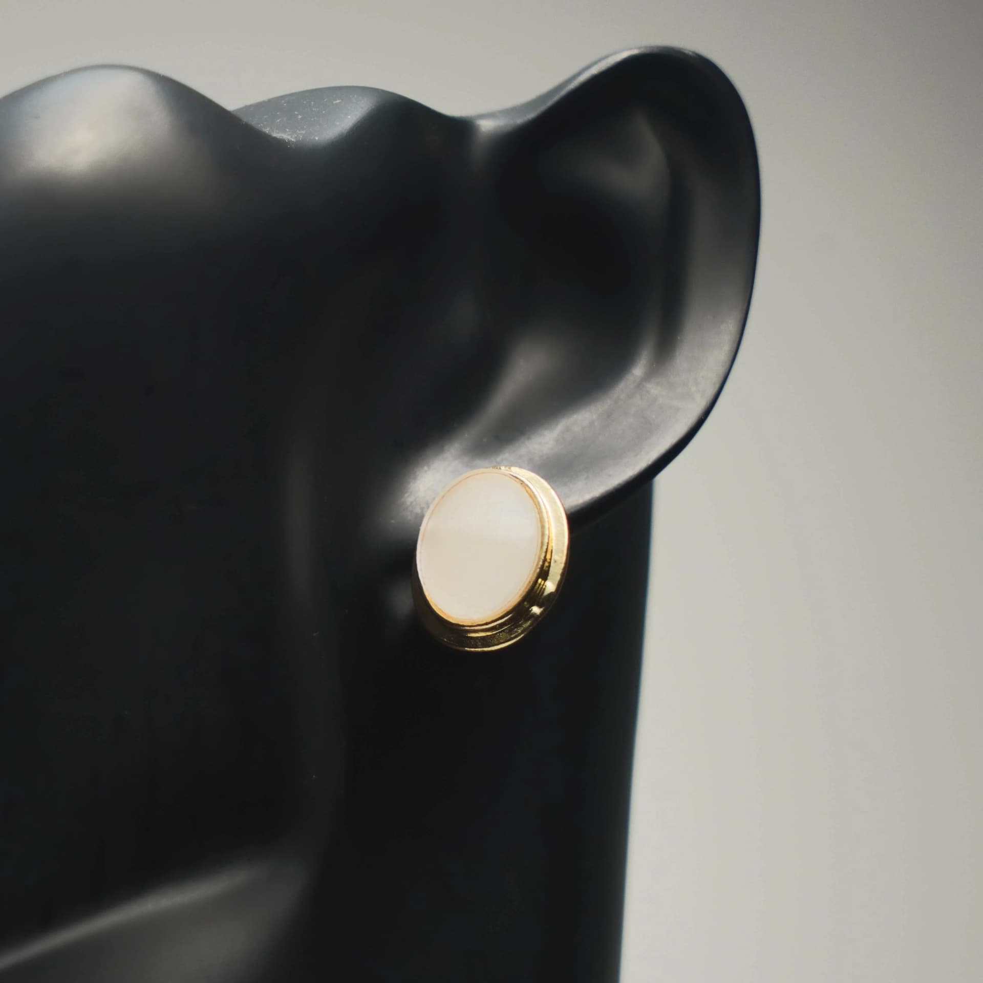 Golden White Oval Earring